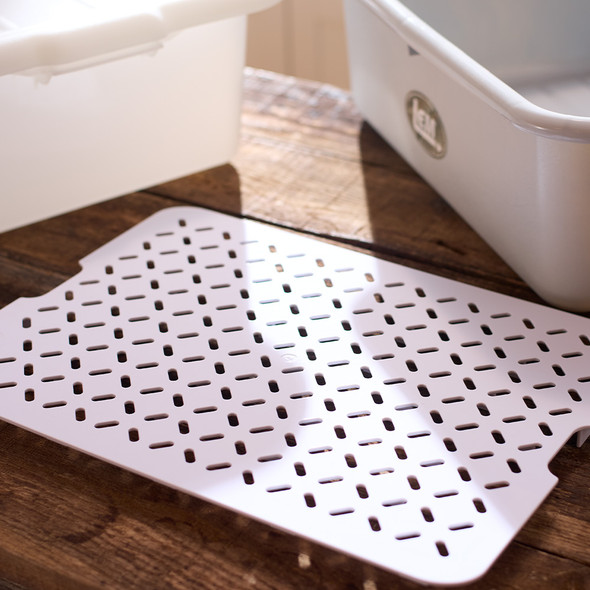 Plastic Drain Tray In Kitchen