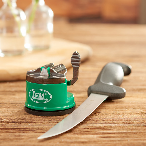 Counter Top Knife Sharpener With Knife